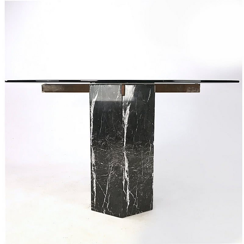 Artedi, c1980’s Black Marble "Nero Marquina” dining table with a round crystal glass top