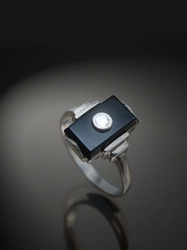  20th Century Decorative Arts |An Art Deco 925 silver, onyx and white stone ring  Germany circa 1930.