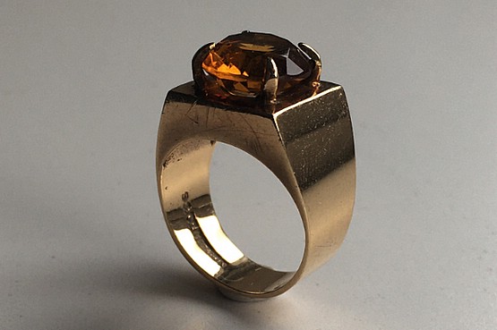☑️ 1970s gold citrine ring