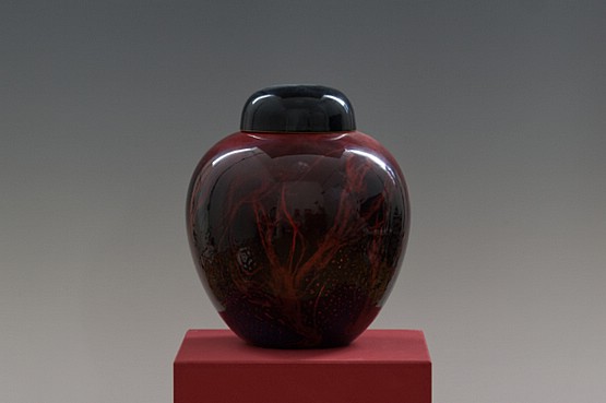 ☑️ 20th Century Decorative Arts |A Royal Doulton Flambe Sung ginger jar attributed to Fred Moore, circa 1935