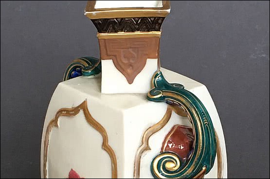 ☑️ 20th Century Decorative Arts |Royal Worcester Soft Paste Ivory Porcelain Vase with Japanese form and decoration c1870’s 