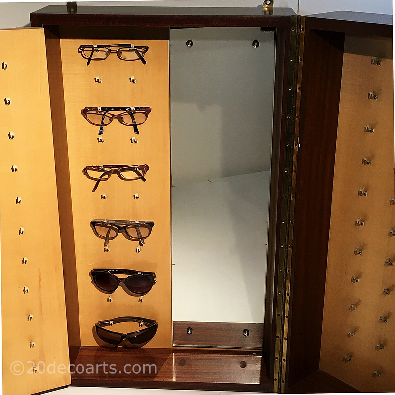 Vintage fold out Optician's spectacle display cabinet. c1950’s
              / 60’s