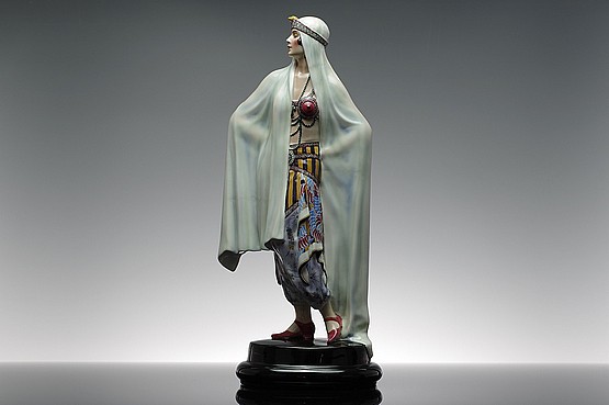 ☑️ Josef  Lorenzl goldscheider figurine for sale