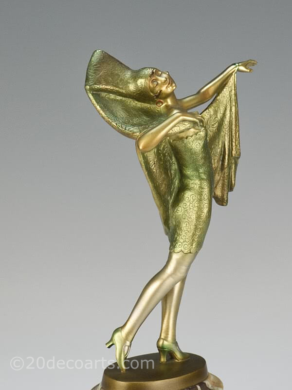  20th Century Decorative Arts |Lorenzl - Art Deco Bronze Spanish dancer 
