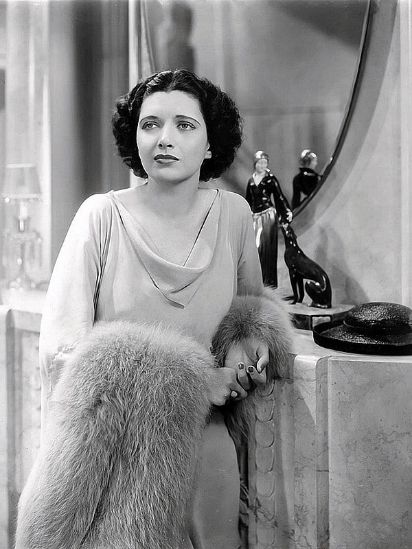 ☑️ hollywood art deco style - Kay Francis 1936 | Art Deco statue by Menneville